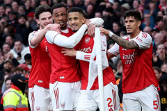 Arsenal vô địch nhờ phạt góc, tại sao không?